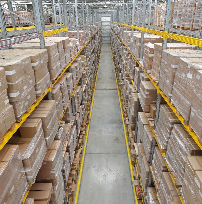 How Do Order Fulfillment Centers Work?